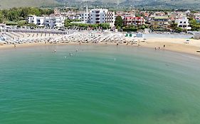 Bajamar Beach Hotel